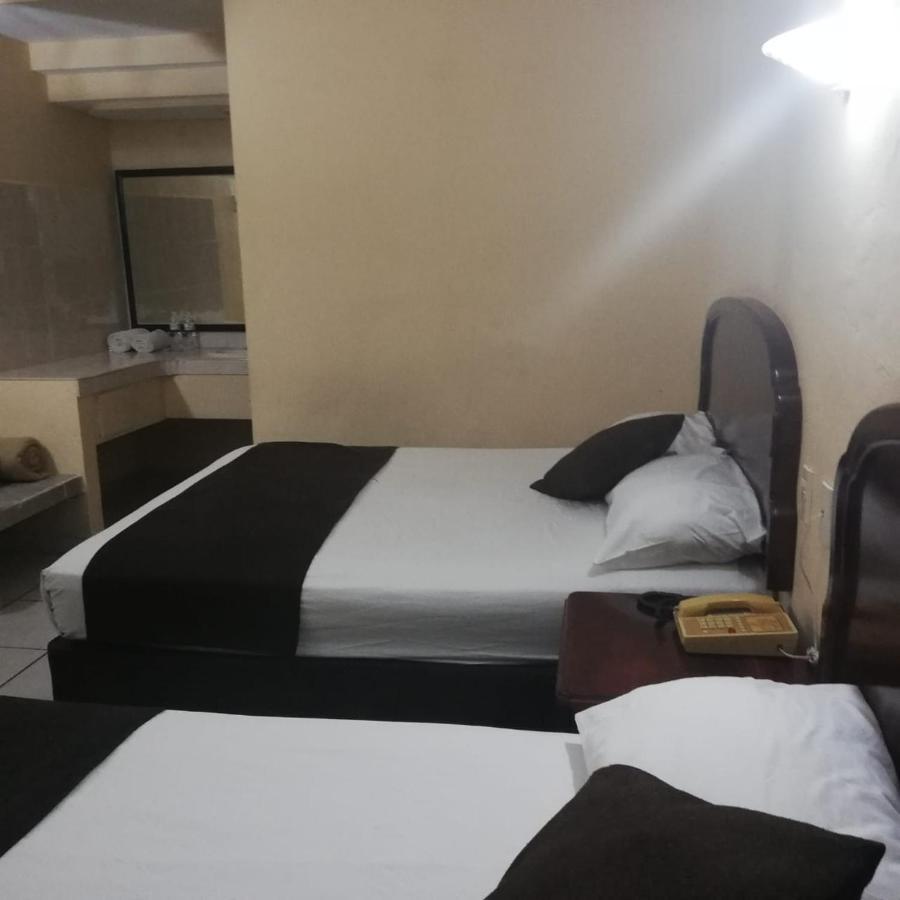 Hotel Miramar Inn ซิวดัดมาเดโร ภายนอก รูปภาพ