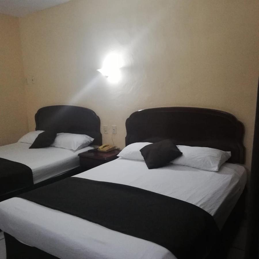 Hotel Miramar Inn ซิวดัดมาเดโร ภายนอก รูปภาพ